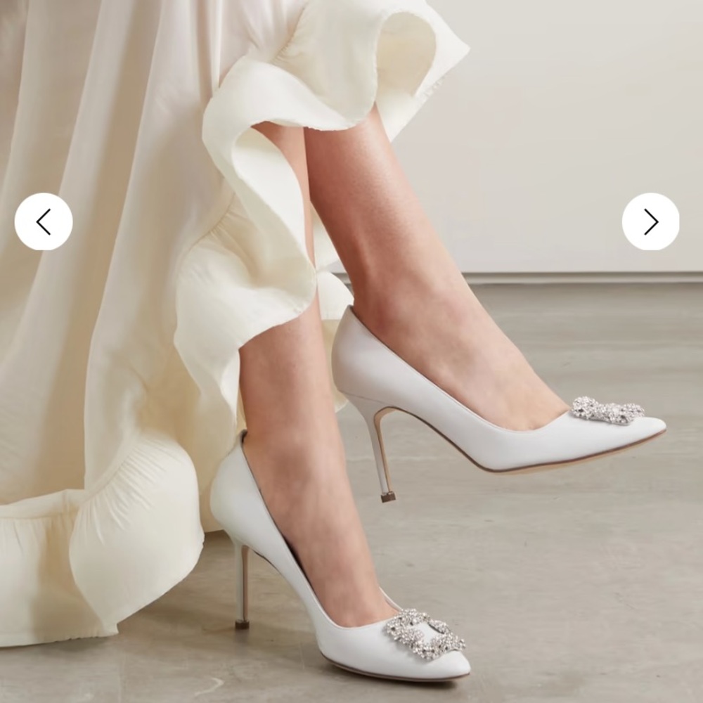 Manolo Blahnik leather Hangisi 90 crystal-embellished white pumps size 40 - Picture 12 of 13